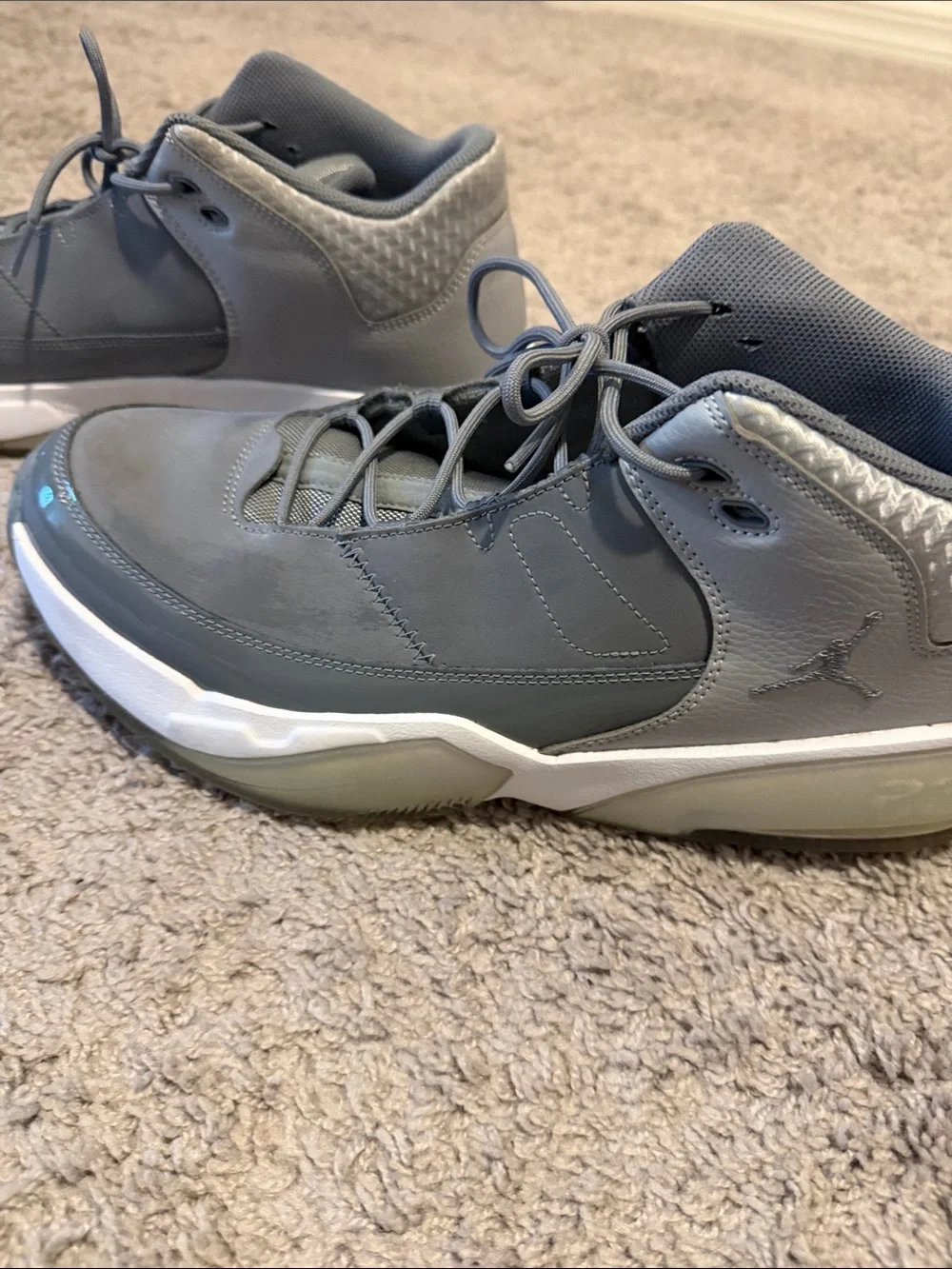 Jordan Men's Gray Low-Top Athletic Sneakers with White Midsole